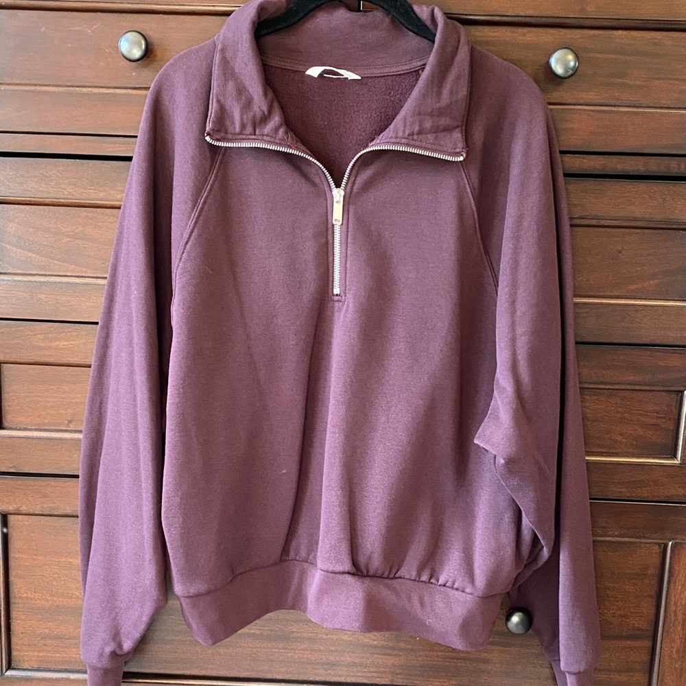 H&M Sweatshirt - Picture 2 of 5